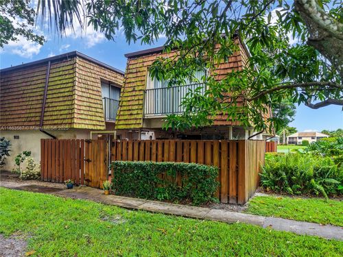 b-3-9111 Sw 22nd Ct, Davie, FL, 33324-6855 | Card Image