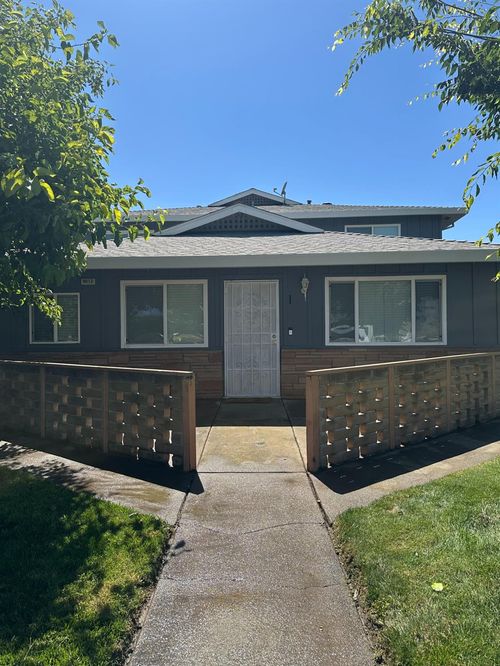 1-9012 El Cajon Way, Sacramento, CA, 95826-3328 | Card Image