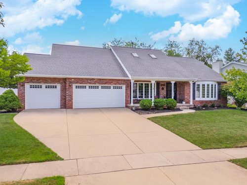 2605 Park Ridge Rd, Bloomington, IL, 61704-8429 | Card Image