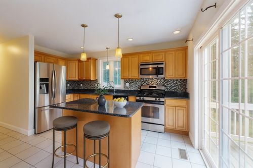 29 Ellis Ave, West Bridgewater, MA, 02379-1603 | Card Image