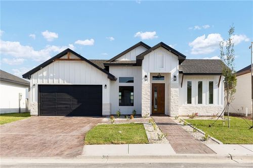 2100 Judy St, Mission, TX, 78572-2358 | Card Image