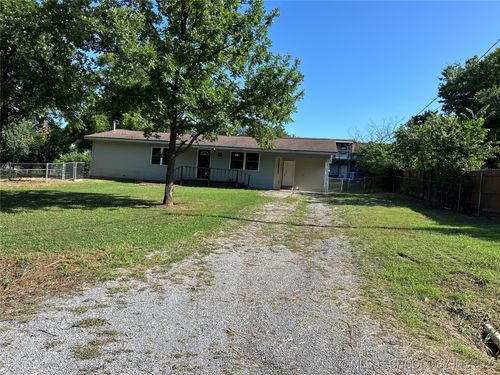 420 Se Monroe Ave, McAlester, OK, 74501 | Card Image