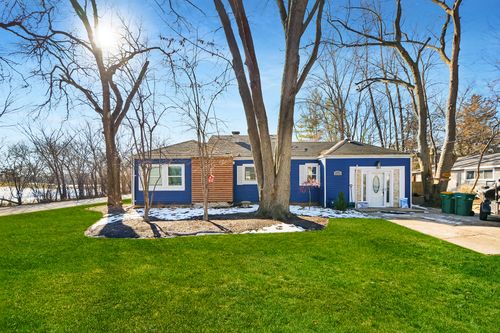 21269 W Ridge Rd, Lake Zurich, IL, 60047-8893 | Card Image