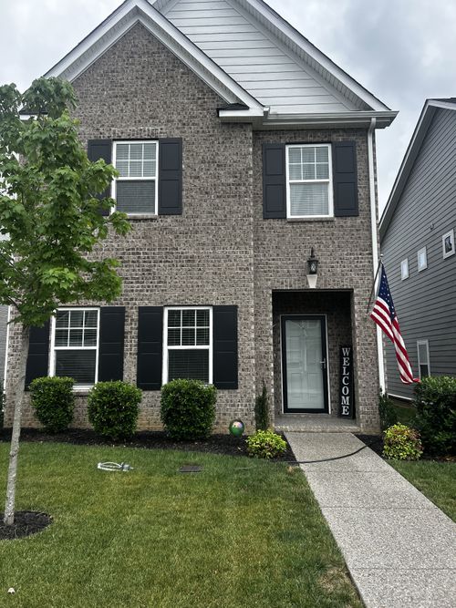 319 Cloverbrook Way, Gallatin, TN, 37066-3268 | Card Image
