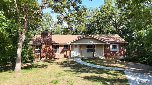 9748 Lee Dr, Hillsboro, MO, 63050-3168 | Card Image