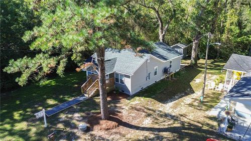 22154 Laurel St, Courtland, VA, 23837-1009 | Card Image