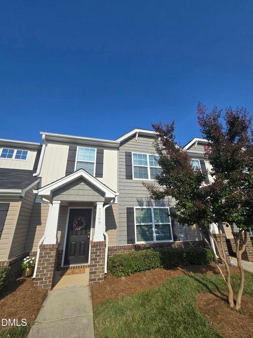 7369 Garett Park Dr, Whitsett, NC, 27377-9605 | Card Image