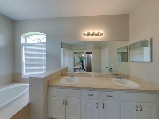 8604 Fenholloway Ct, House other with 3 bedrooms, 2 bathrooms and null parking in TRINITY FL | Image 11