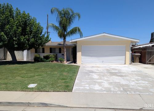 912 Monna Ave, Bakersfield, CA, 93308-1828 | Card Image