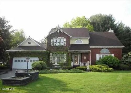 225 Long Meadow Ln, Rotterdam, NY, 12306-6704 | Card Image