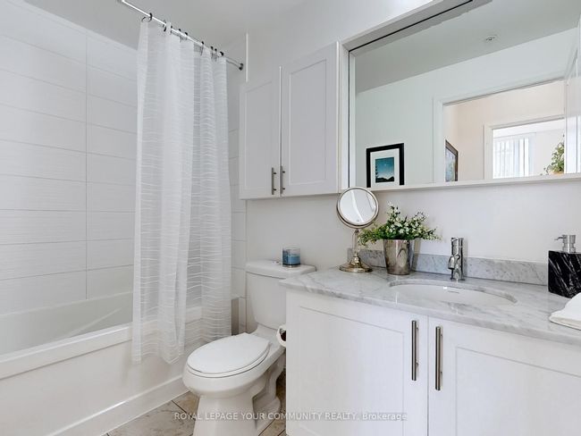 1208 - 85 N Park Rd, Condo with 2 bedrooms, 1 bathrooms and 1 parking in Vaughan ON | Image 13