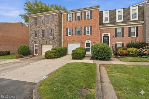 5844 Kara Pl, BURKE, VA, 22015-3331 | Card Image