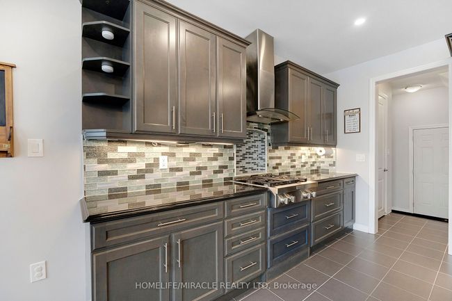 51 Stedford Cres, House other with 6 bedrooms, 5 bathrooms and 4 parking in Brampton ON | Image 15