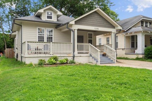 1205 Forest Ave, Memphis, TN, 38104-6816 | Card Image