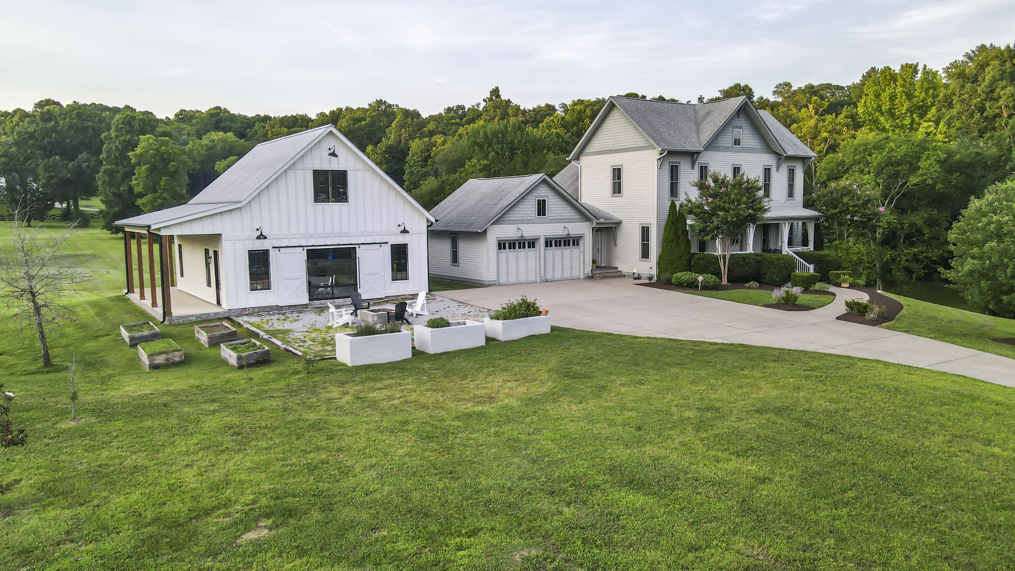 Residential in College Grove 4