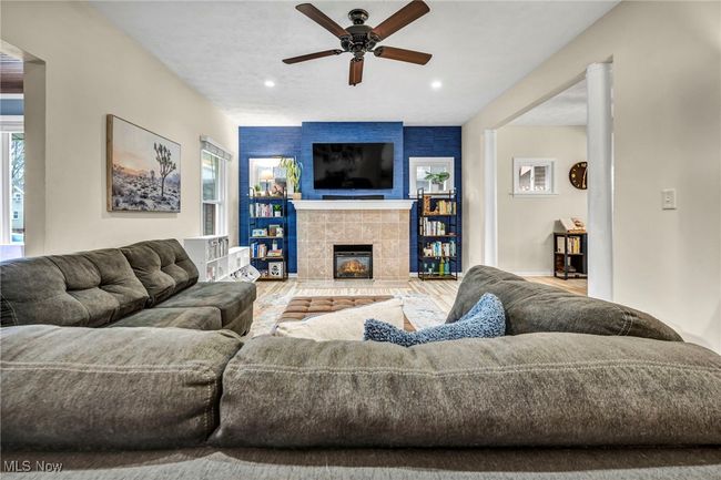 4108 W 217 Th St, House other with 4 bedrooms, 2 bathrooms and null parking in Fairview Park OH | Image 5
