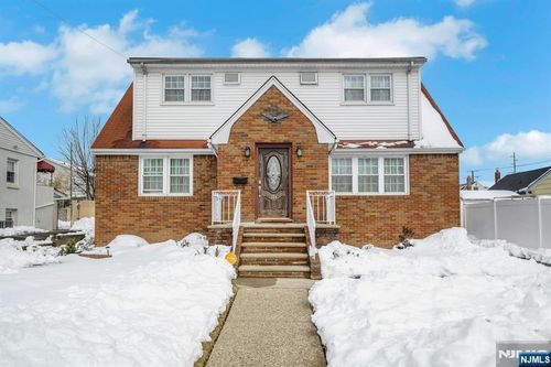 224 Rossiter Ave, Paterson, NJ, 07502-1318 | Card Image