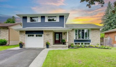 127 Champlain Cres, House other with 4 bedrooms, 1 bathrooms and 3 parking in Kitchener ON | Image 2