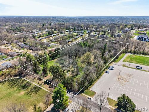 1400 Flora Del Dr, Fenton, MO, 63026-3213 | Card Image