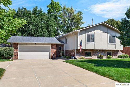 21756 Pacific St, Elkhorn, NE, 68022-1913 | Card Image