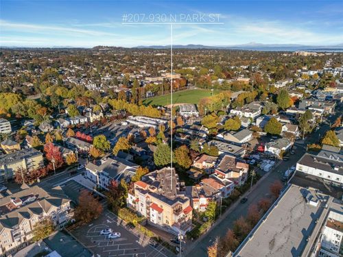 207-930 N Park St, Victoria, BC, V8T1C6 | Card Image