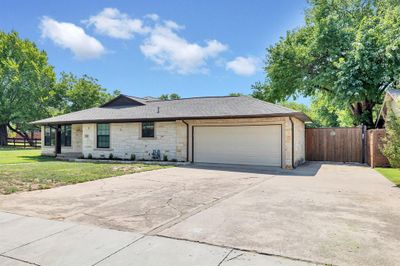 7042 Hardisty Street, House other with 3 bedrooms, 2 bathrooms and null parking in Richland Hills TX | Image 3