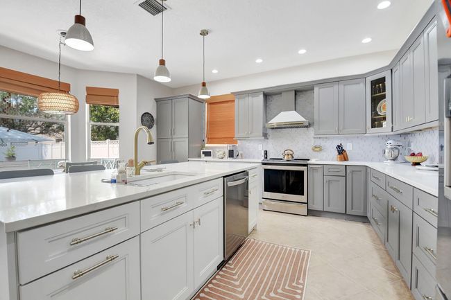 1273 Gembrook Ct, House other with 4 bedrooms, 3 bathrooms and null parking in Royal Palm Beach FL | Image 15