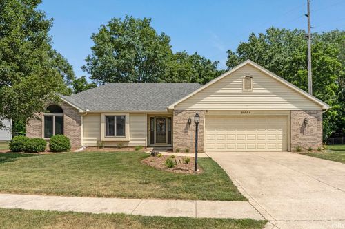 10524 Tidewater Trl, Fort Wayne, IN, 46845-8915 | Card Image