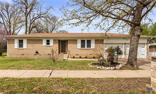 404 Oak St, Copperas Cove, TX, 76522-2428 | Card Image