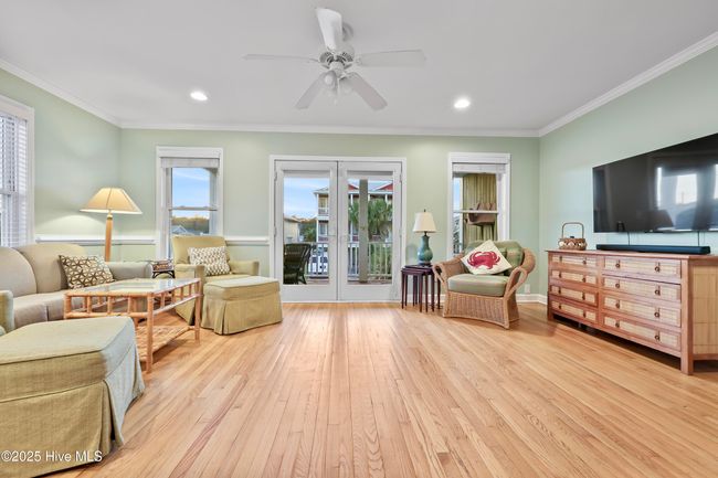 B - 537 Third Ave S, Condo with 4 bedrooms, 5 bathrooms and 1 parking in Kure Beach NC | Image 15