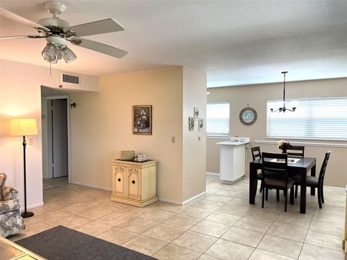 apt-106-68 Royal Oak Ct, VERO BEACH, FL, 32962-3734 | Card Image