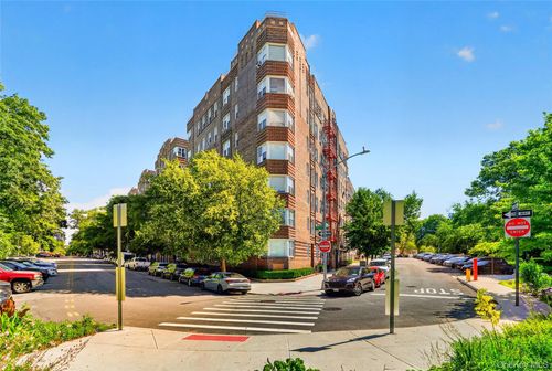 618-601 Pelham Pkwy N, Bronx, NY, 10467-8073 | Card Image