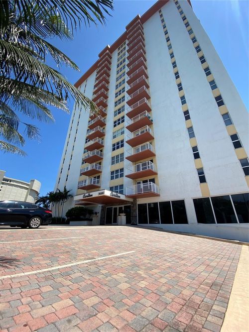 apt-3c-3000 E Sunrise Blvd, Fort Lauderdale, FL, 33304-3320 | Card Image