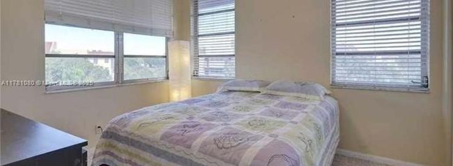 APT-406 - 9510 Seagrape Dr, Condo with 3 bedrooms, 2 bathrooms and null parking in Davie FL | Image 5