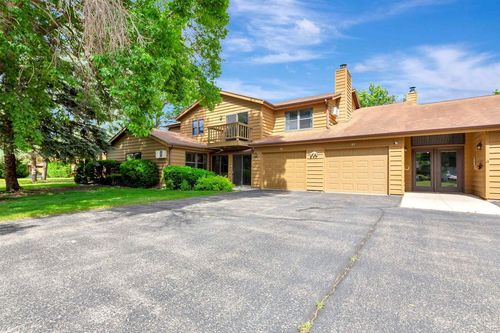 97-940 Babcock Street, NEENAH, WI, 54956 | Card Image