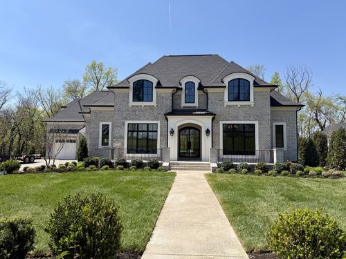 1667 Heartwood Ln, Brentwood, TN, 37027-2112 | Card Image