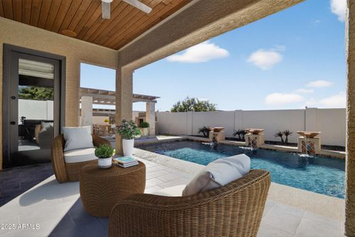 22488 N 104th Ln, Peoria, AZ, 85383-2679 | Card Image