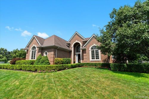48051 Inveraray Rd, Canton, MI, 48188-4739 | Card Image