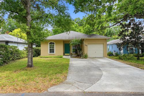 8127 N Packwood Ave, TAMPA, FL, 33604-2709 | Card Image