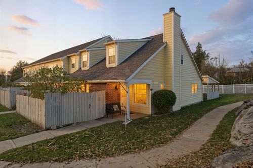 22 Creekside Ln, Centerville, UT, 84014-1462 | Card Image