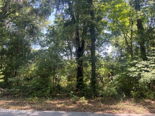 212 N Railroad Ave, Pomona Park, FL, 32181-2364 | Card Image