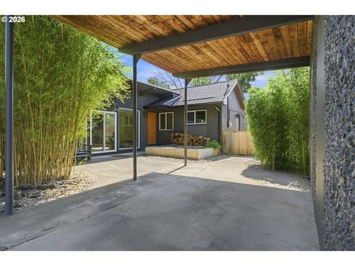 2124 N Humboldt St, Portland, OR, 97217-3528 | Card Image