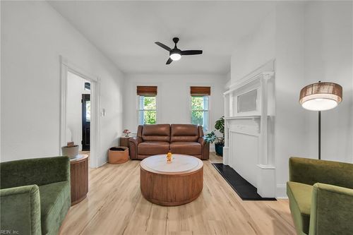 311 W 32nd St, Norfolk, VA, 23508-3409 | Card Image