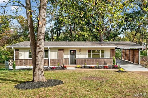 44 Riviera Ct, Saint Louis, MO, 63146-5357 | Card Image