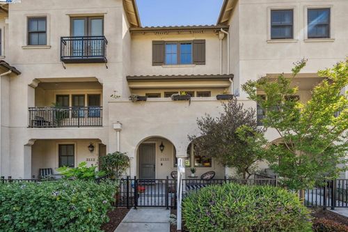 2110 Clement Ave, Alameda, CA, 94501-1437 | Card Image