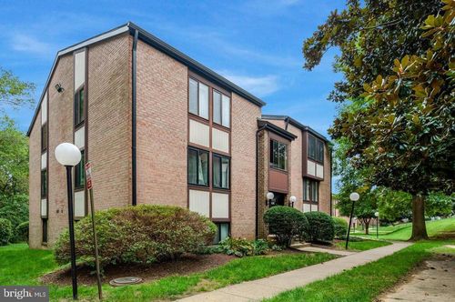 apt-201-3105 Buccaneer Ct, FAIRFAX, VA, 22031-5005 | Card Image
