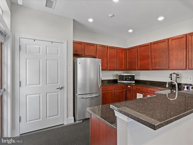 UNIT-407 - 9204 Charleston Dr, Condo with 3 bedrooms, 2 bathrooms and null parking in MANASSAS VA | Image 44