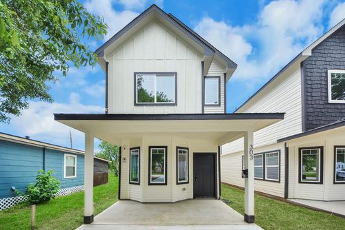 303 S Utah Street, La Porte, TX, 77571 | Card Image