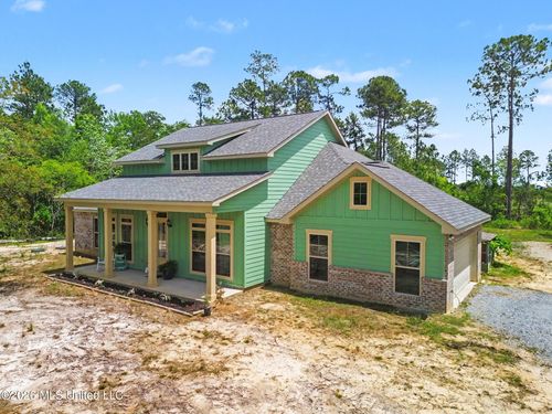 9108 Old Fort Bayou Rd, Vancleave, MS, 39565-9806 | Card Image
