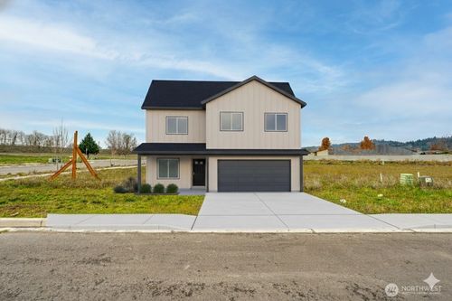 2001 Henderson Way, Longview, WA, 98632-2982 | Card Image